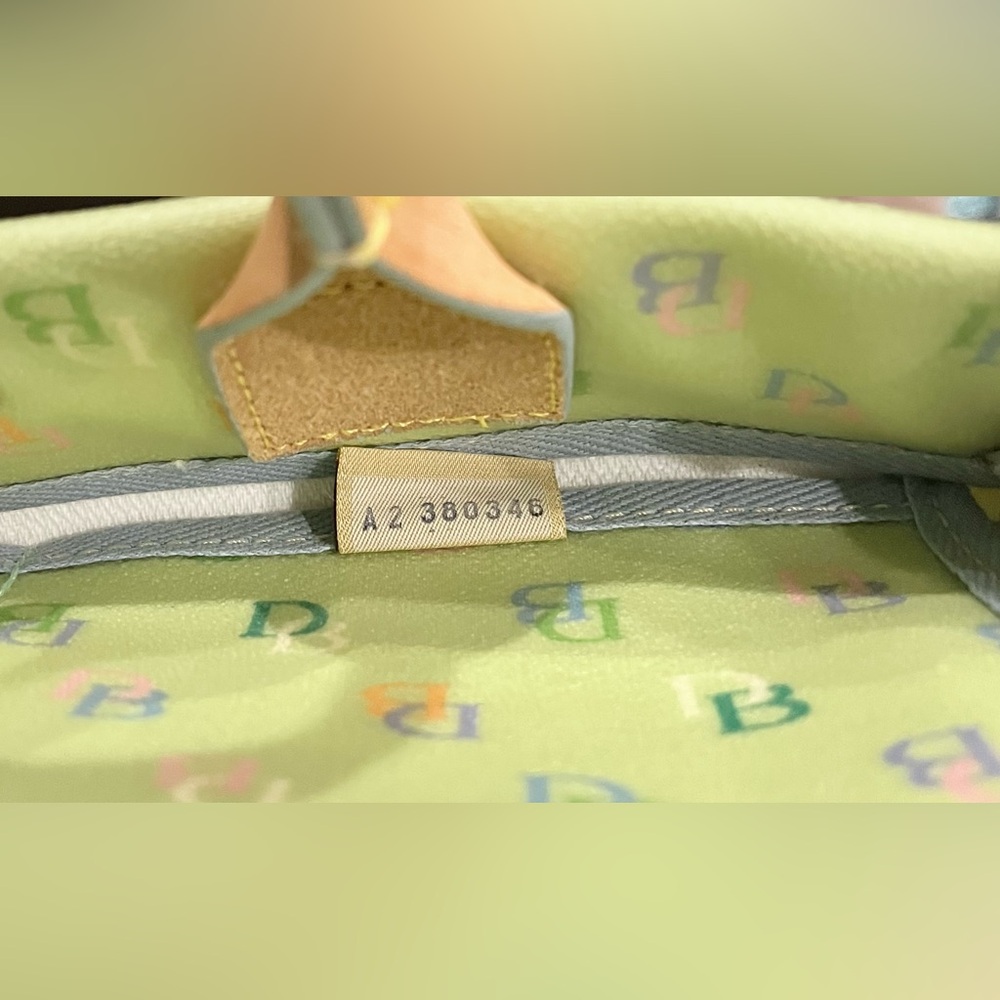 RARE DOONEY & BOURKE VINTAGE Y2K GREEN MULTICOLOR RAINBOW MONOGRAM TASSEL TOTE - Picture 9 of 13